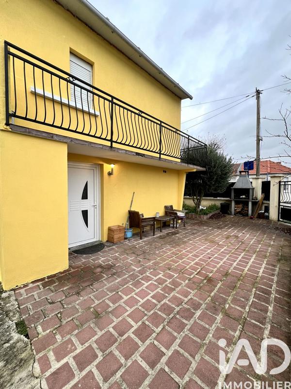 Maison - 90 m² - 4 pièces