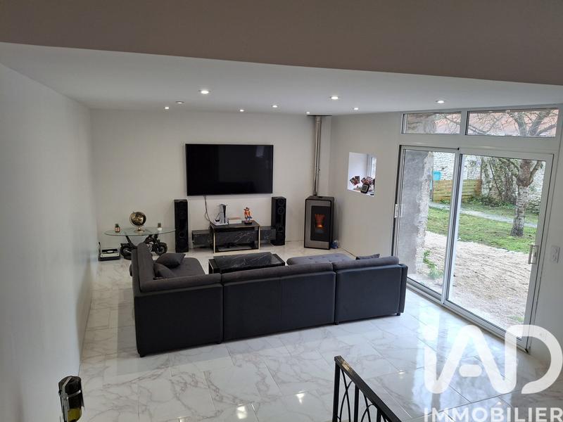 Maison - 161 m² - 7 pièces