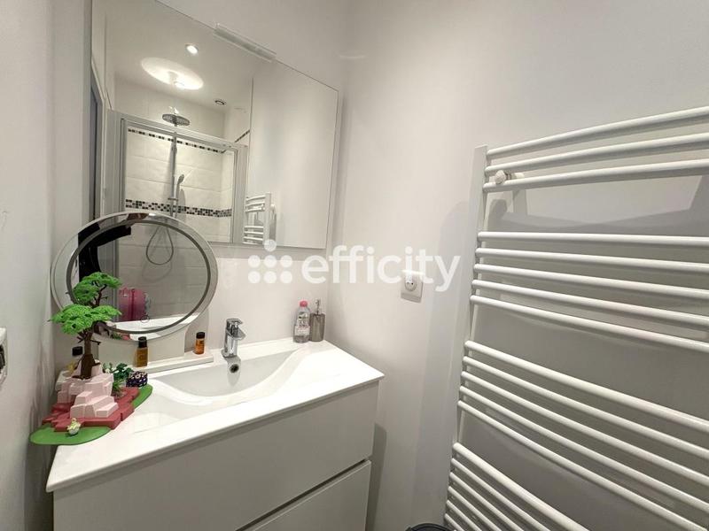 Appartement - 84 m² - 4 pièces