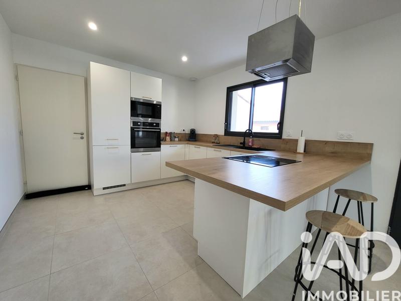 Maison - 95 m² - 4 pièces