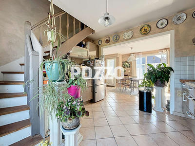 Maison - 94 m² - 5 pièces