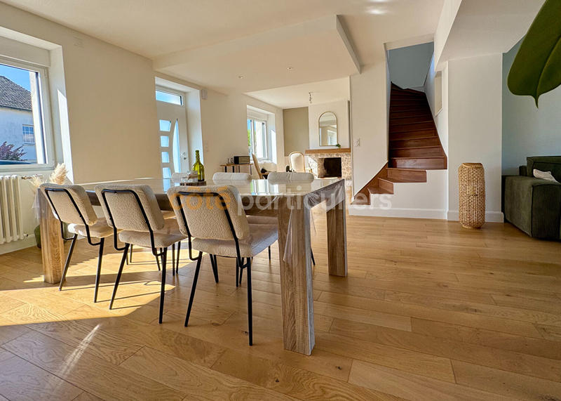 Maison - 150 m² - 5 pièces