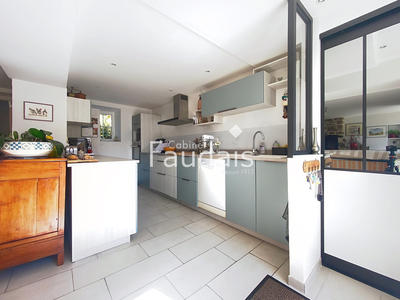 Maison - 151 m² - 6 pièces