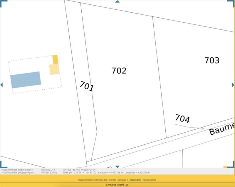 Terrain constructible - 1 050 m²