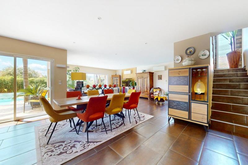 Villa - 165 m² - 6 pièces