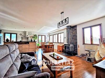 Maison - 102 m² - 5 pièces