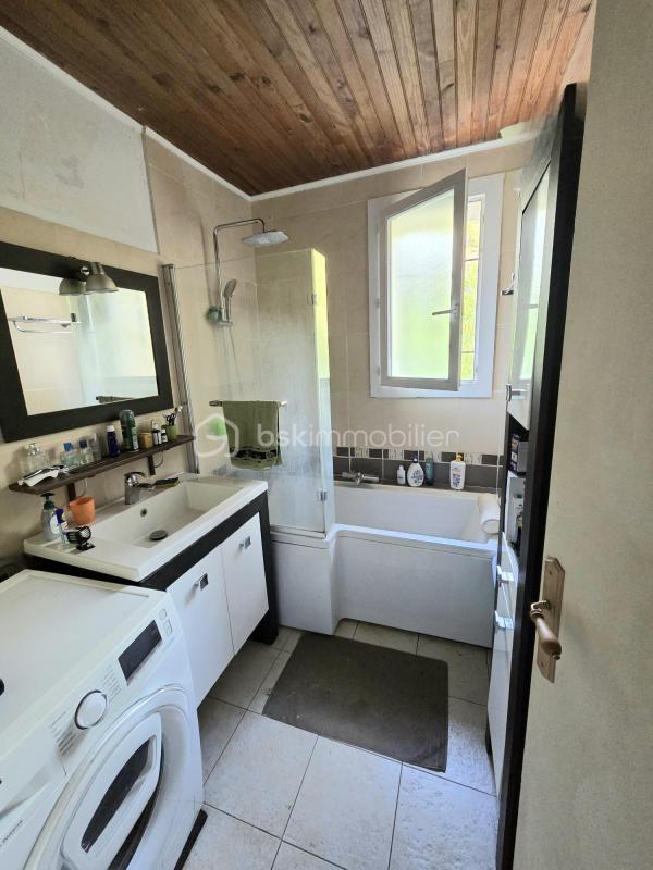 Villa - 80 m² - 4 pièces