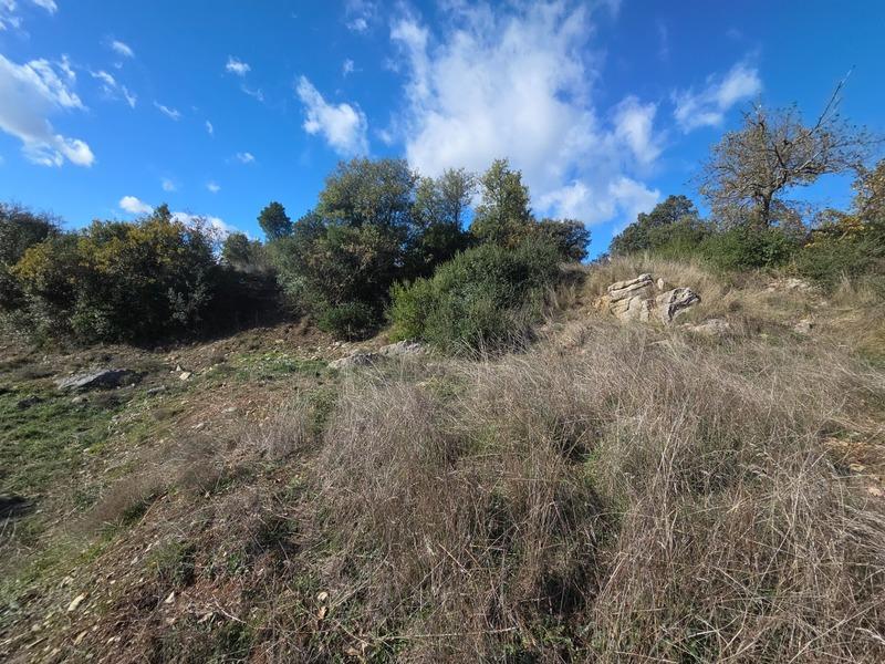 Terrain constructible - 1 781 m²