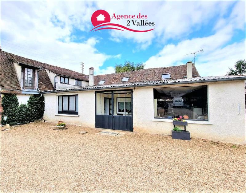 Maison - 235 m² - 10 pièces