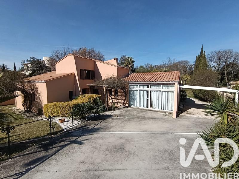 Maison - 150 m² - 5 pièces