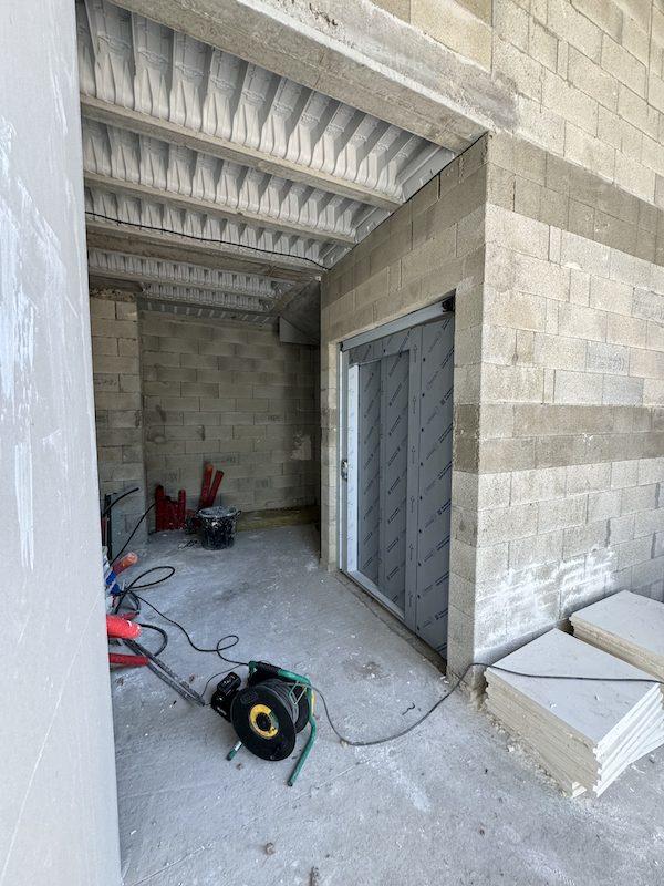 Local commercial - 630 m² - 4 pièces