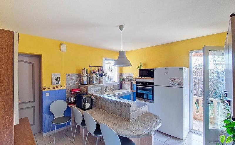 Maison - 98 m² - 4 pièces