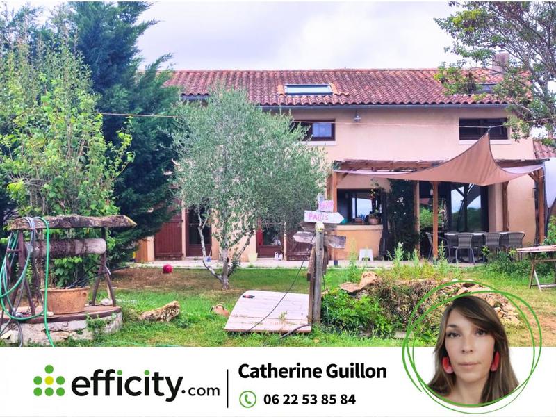 Maison - 229 m² - 7 pièces