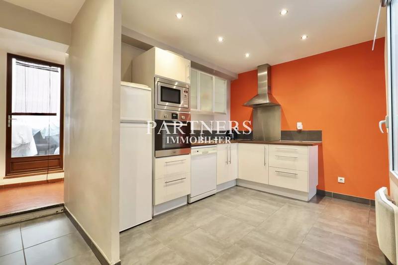 Appartement - 90 m² - 4 pièces