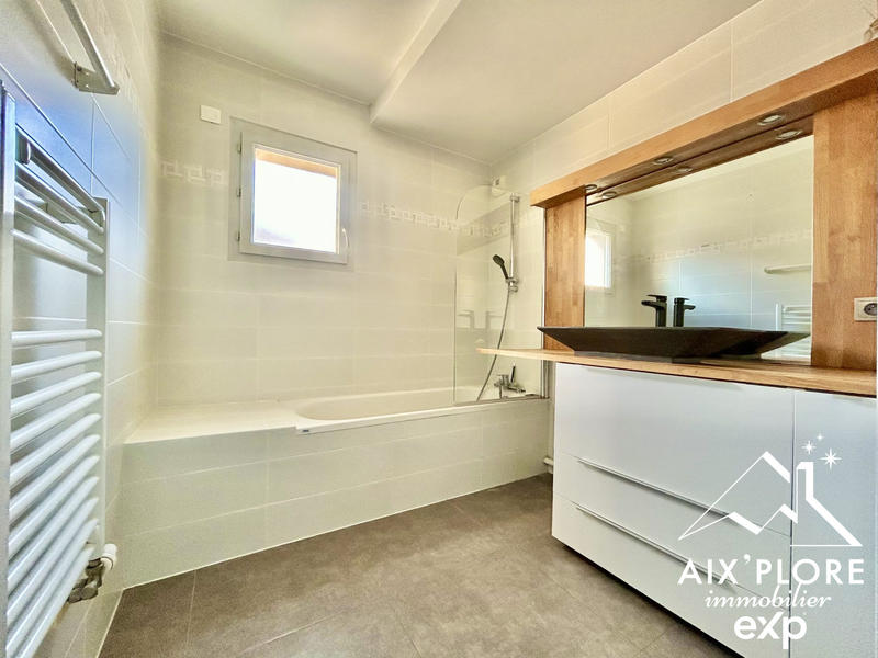 Appartement - 77 m² - 3 pièces