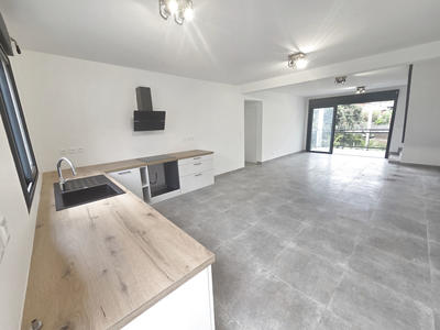 Villa - 100 m² - 4 pièces