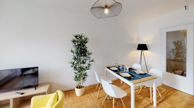 Chambre - 14 m² - 3 pièces