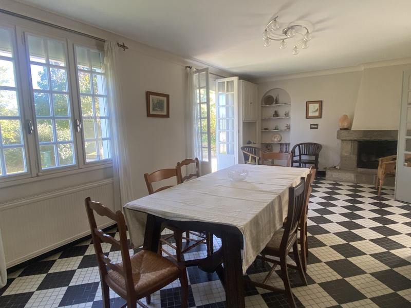 Maison - 141 m² - 7 pièces