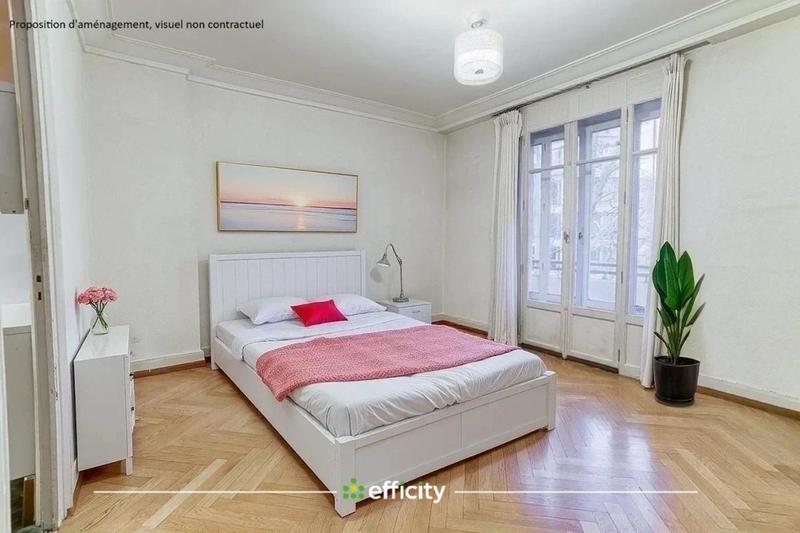 Appartement bourgeois - 133 m² - 5 pièces