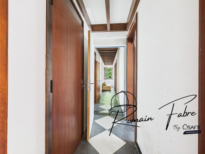 Maison - 310 m² - 12 pièces