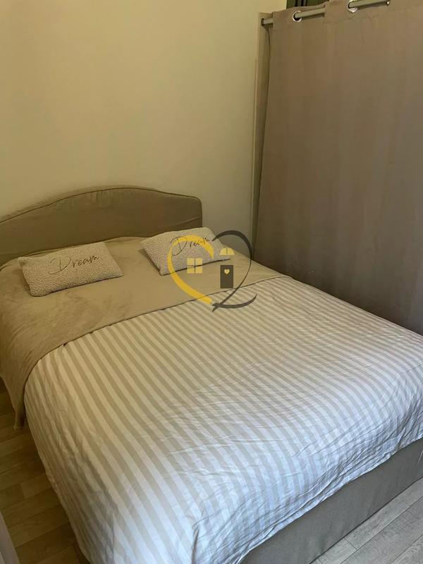 Immeuble mixte - 300 m²