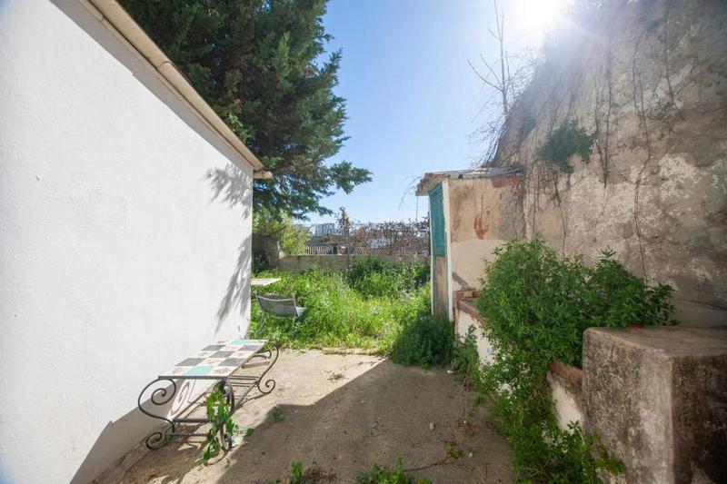 Appartement - 93 m² - 6 pièces