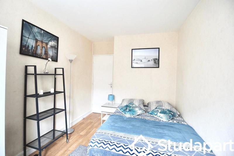 Chambre - 11 m² - 1 pièce