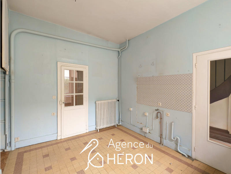 Maison - 204 m² - 8 pièces