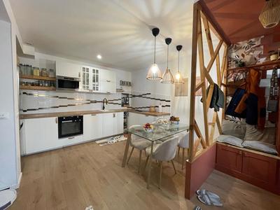 Maison - 76 m² - 4 pièces