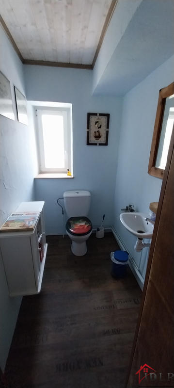 Maison - 230 m² - 7 pièces