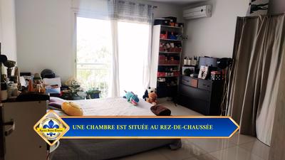 Villa - 288 m² - 6 pièces