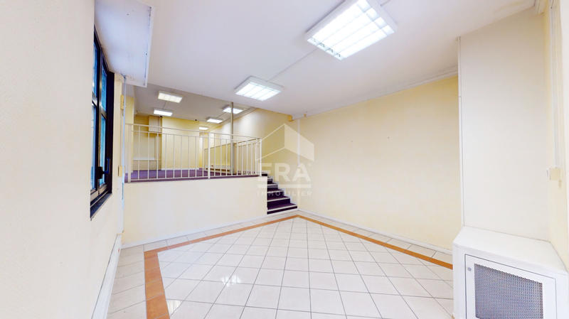 Bureau - 208 m² - 5 pièces