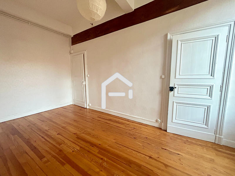 Appartement - 99 m² - 4 pièces