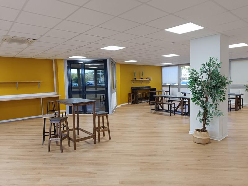 Bureau - 491 m²