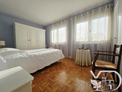 Maison - 99 m² - 4 pièces