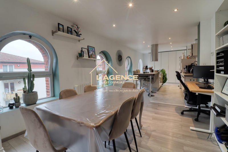 Loft - 64 m² - 3 pièces