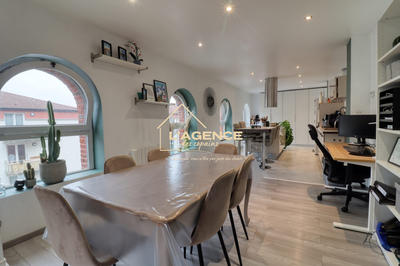 Loft - 64 m² - 3 pièces