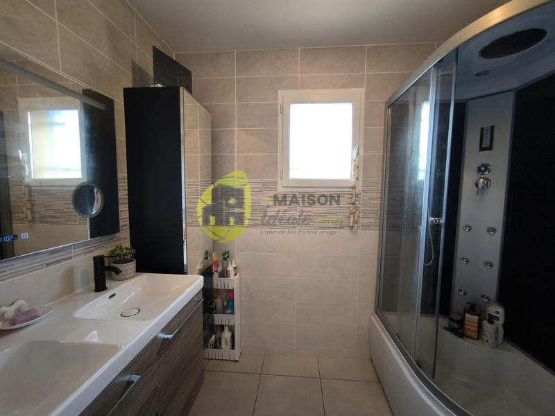 Maison - 153 m² - 7 pièces