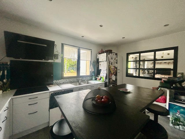 Maison - 172 m² - 7 pièces