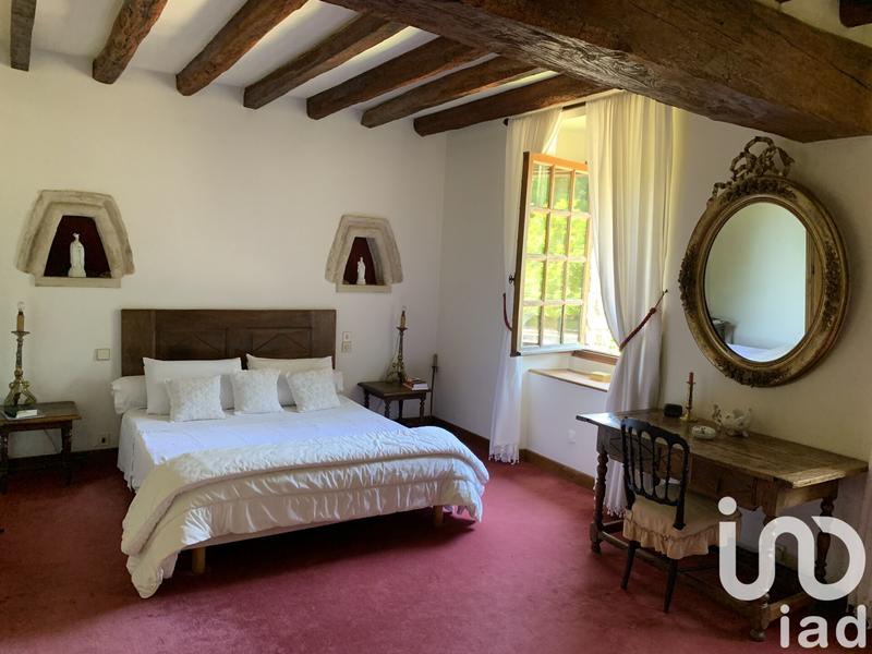 Maison - 260 m² - 10 pièces