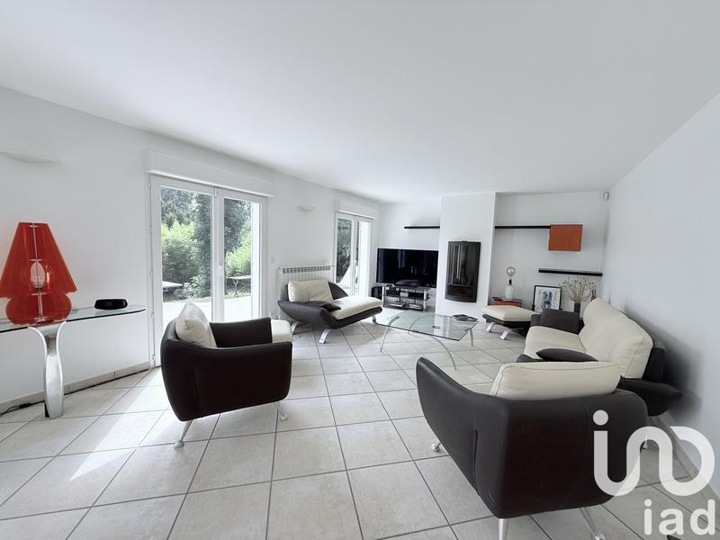 Maison - 183 m² - 7 pièces