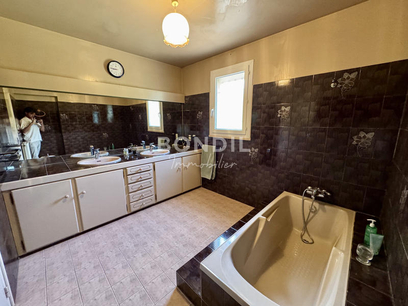 Maison - 123 m² - 4 pièces