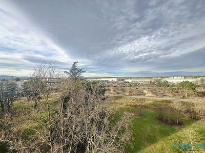 Appartement - 77 m² - 3 pièces