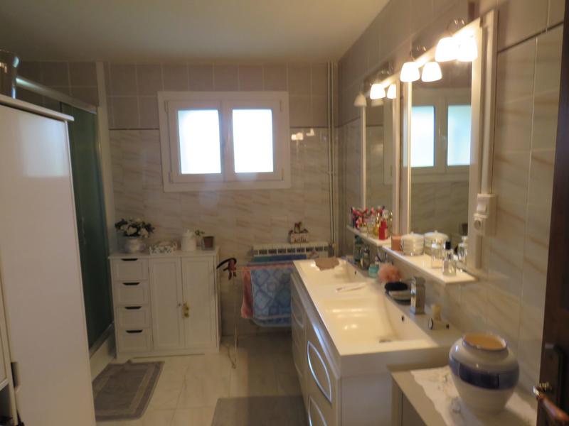 Maison ancienne - 230 m² - 8 pièces