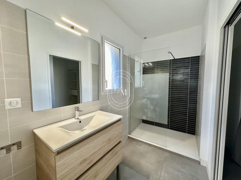 Bureau - 123 m² - 4 pièces