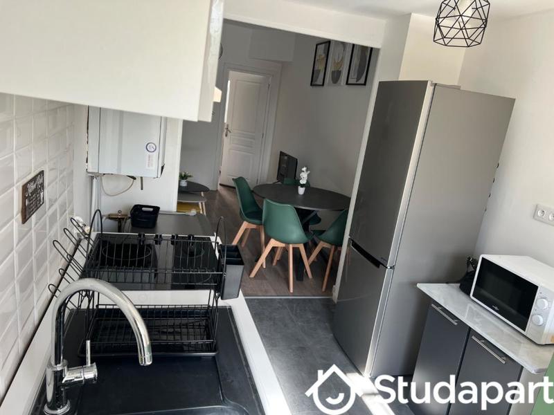 Chambre - 9 m² - 1 pièce