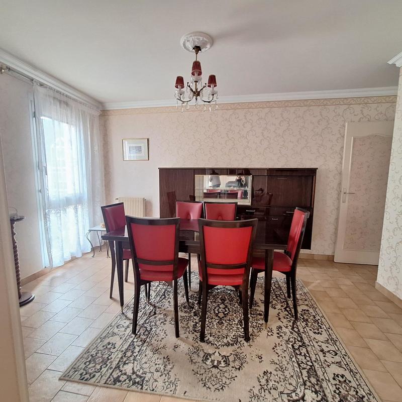 Appartement - 91 m² - 5 pièces