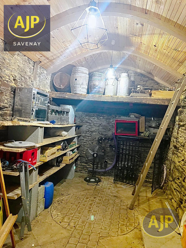 Maison - 158 m² - 7 pièces