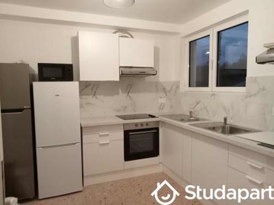 Chambre - 9 m² - 1 pièce