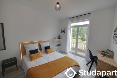 Chambre - 12 m² - 1 pièce